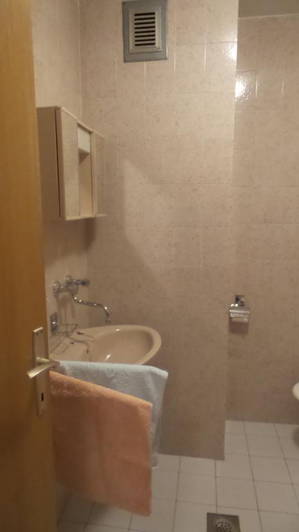 Tihana Apartments Jadranovo Zimmer foto